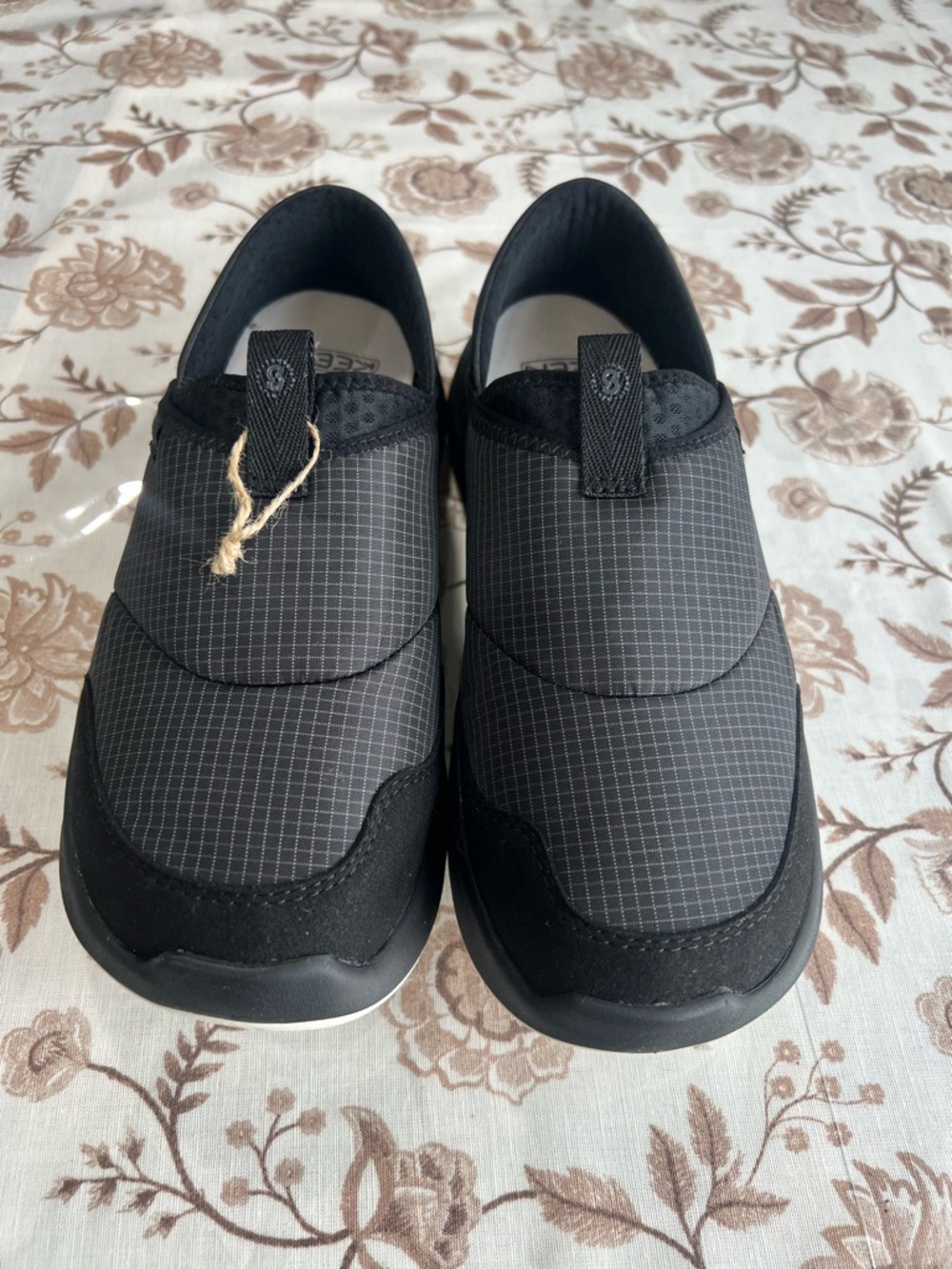 Keen Women's Black and Gray Slip-On Loafers